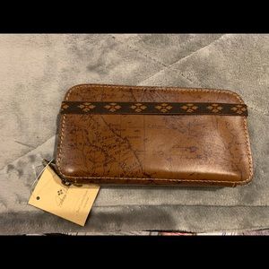 Patricia Nash wallet